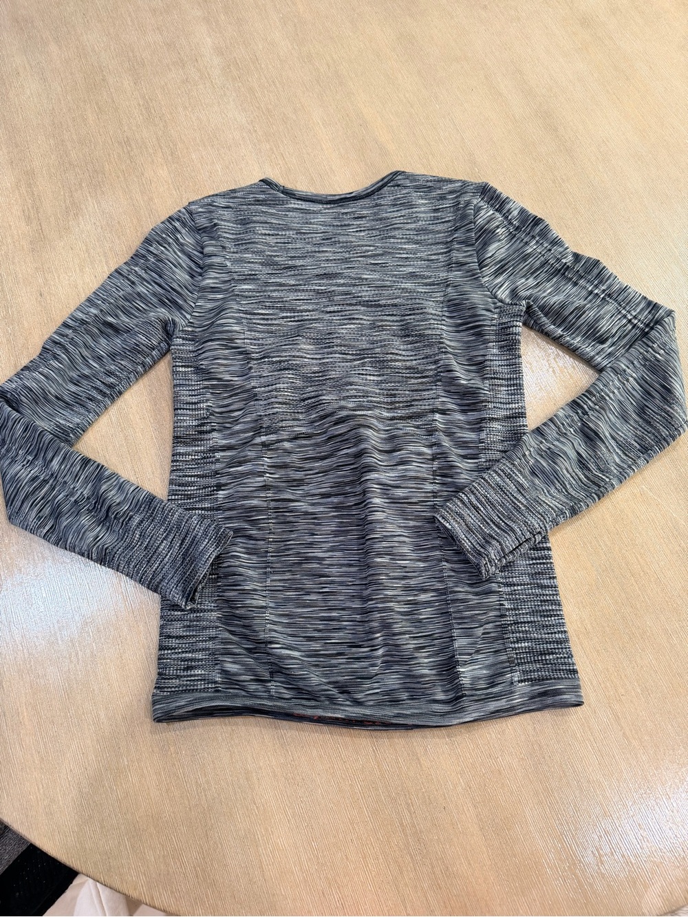 Athleta girl L/12 Sleeve Heathered Grey Active Top - Picture 7 of 8